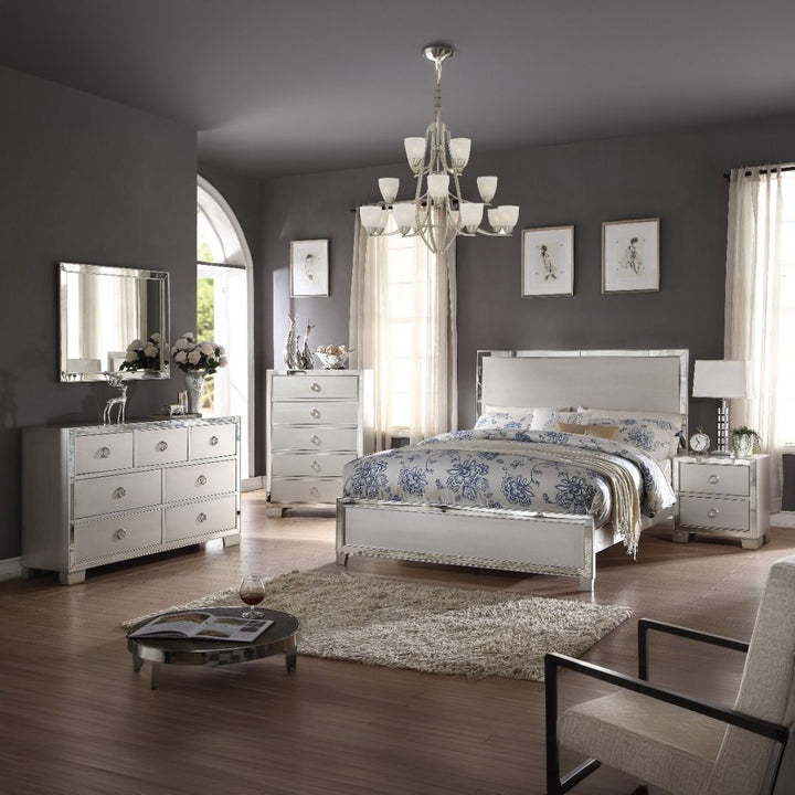 Voeville II Dresser