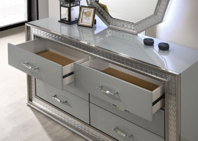 Cassiopeia Dresser - view 4