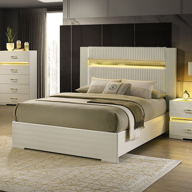 Lucida 5 Pc Queen Bedroom Set W/ 2 Nightstands