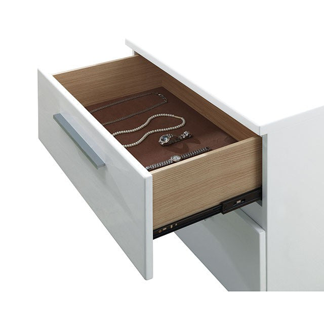 Clementine 4 Pc Queen Bedroom Set - view 3