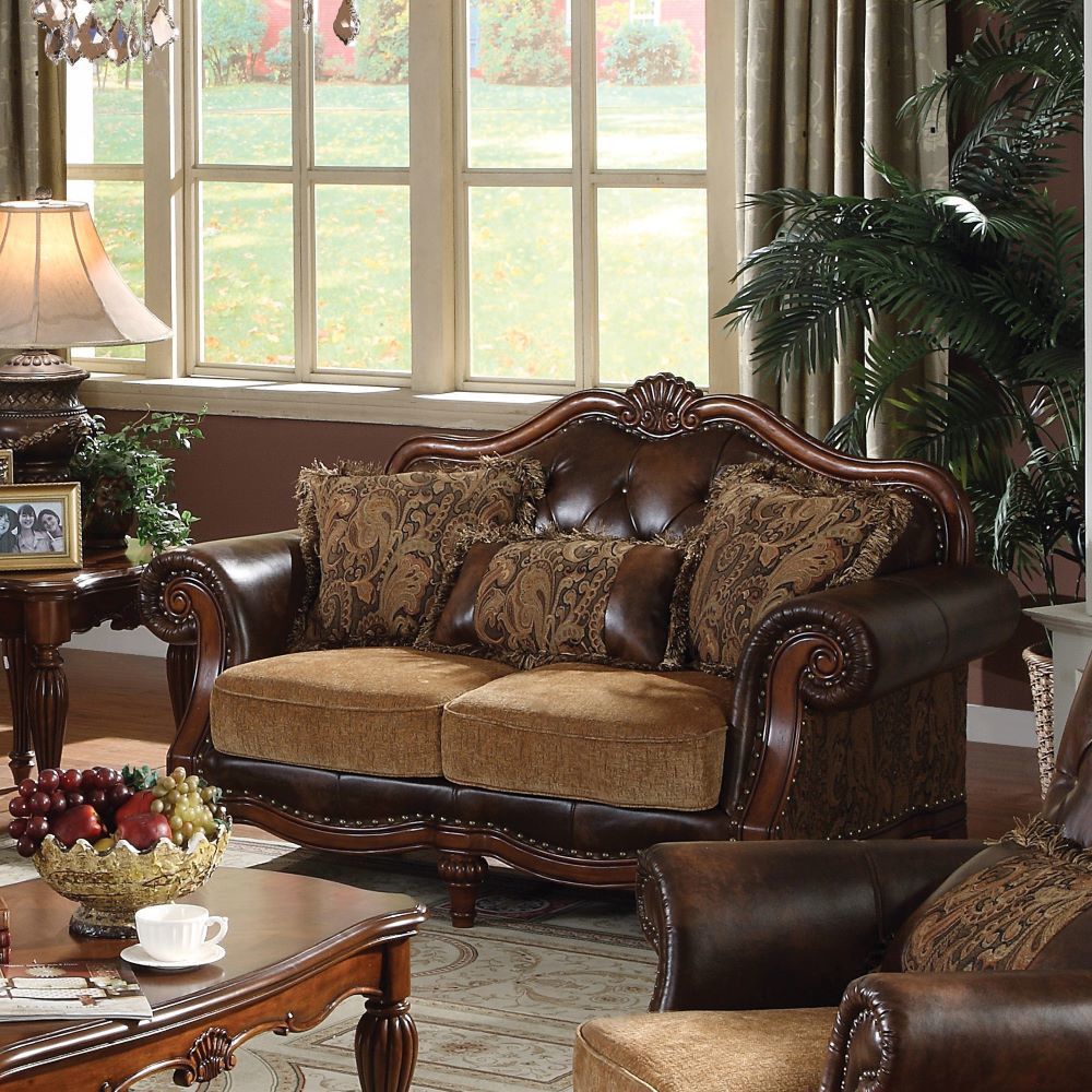 Dreena Loveseat with 3 Pillows
