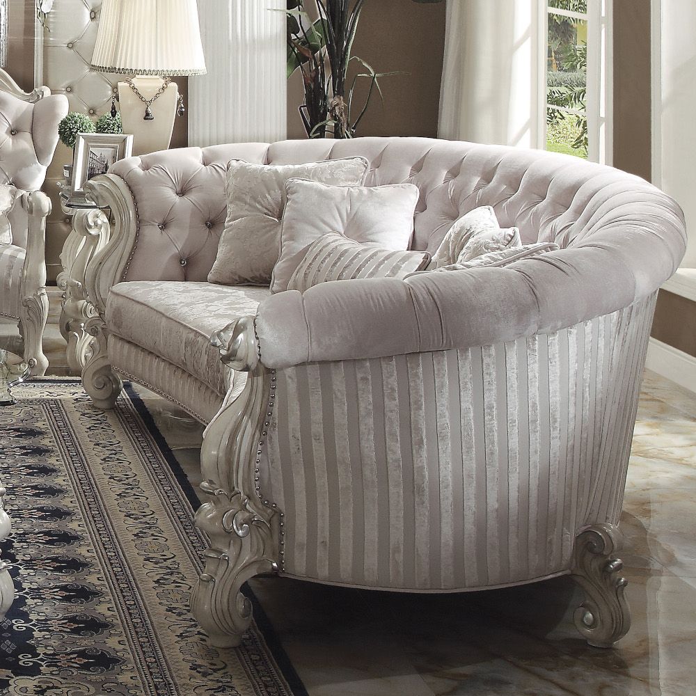 Versailles Sofa with 5 Pillows