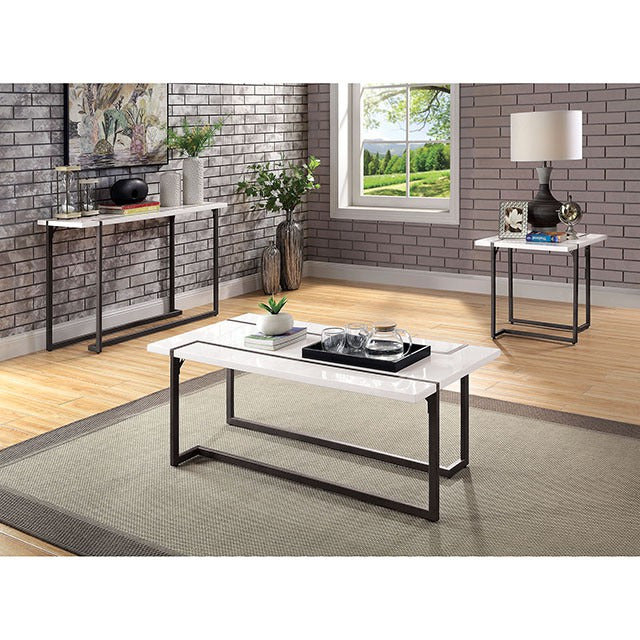 Izar End Table - view 2