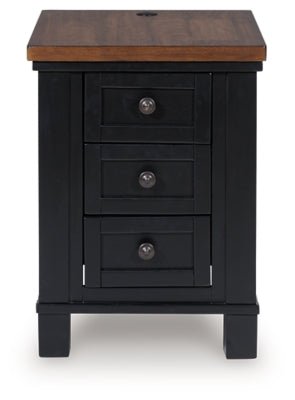 Wildenauer Chairside End Table - Black Chair Side Table modern furniture Contempo Furniture