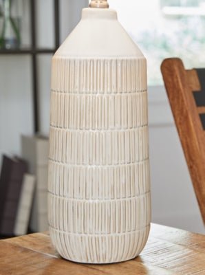 Willport Table Lamp (Set of 2) - Beige Table Lamp modern furniture Contempo Furniture