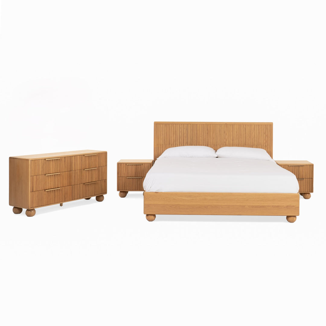 Queen Winters - Modern Natural Oak 4-Piece Bedroom Set